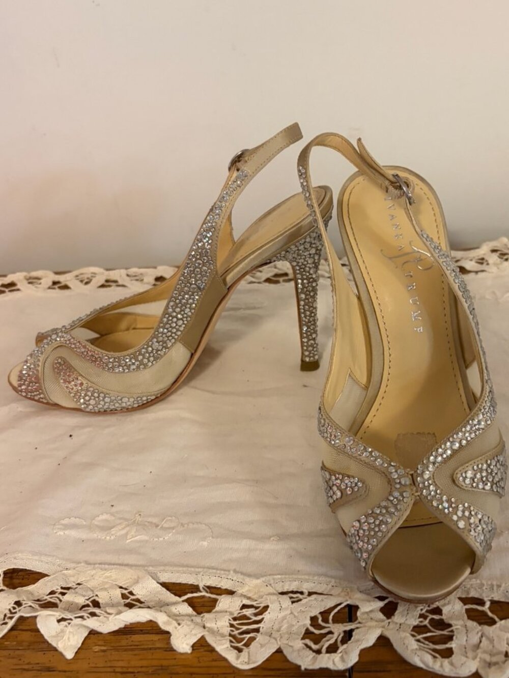 Ivanka Trump Women's Size 7 Mesh and Beaded Sling Back Pump. Gold/Beads